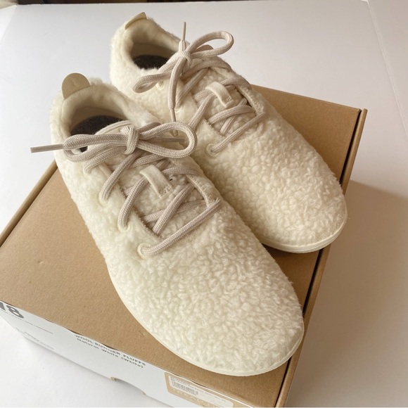 allbirds Shoes - Allbirds Women's Cream Wool Runners Fluff - Natural White Size 8 with box